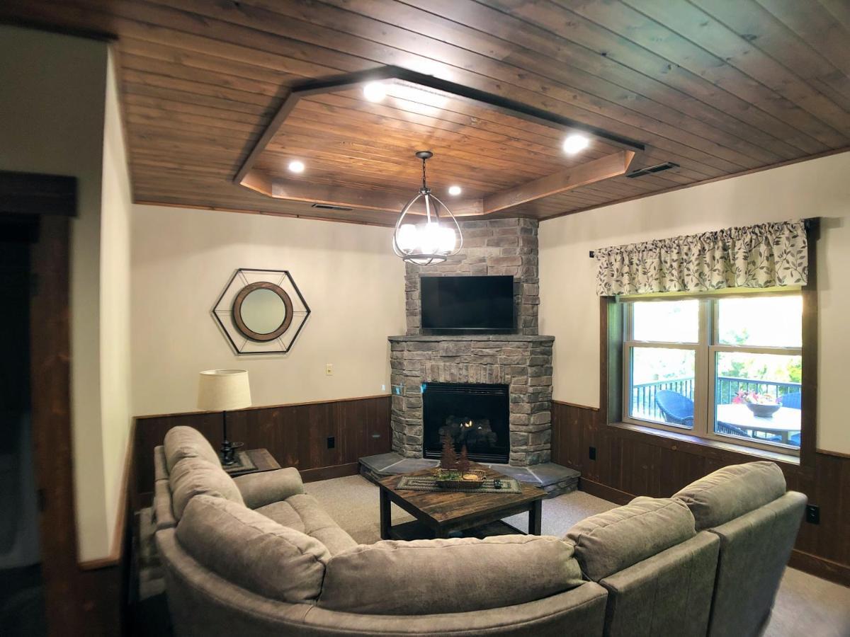 Sojourner'S Lodge & Log Cabin Suites Dundee Bagian luar foto