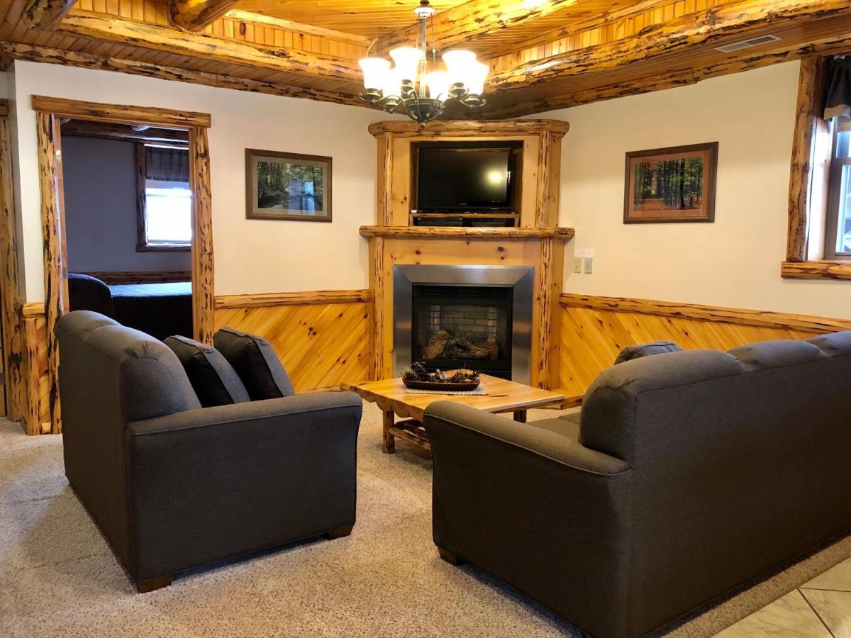 Sojourner'S Lodge & Log Cabin Suites Dundee Bagian luar foto