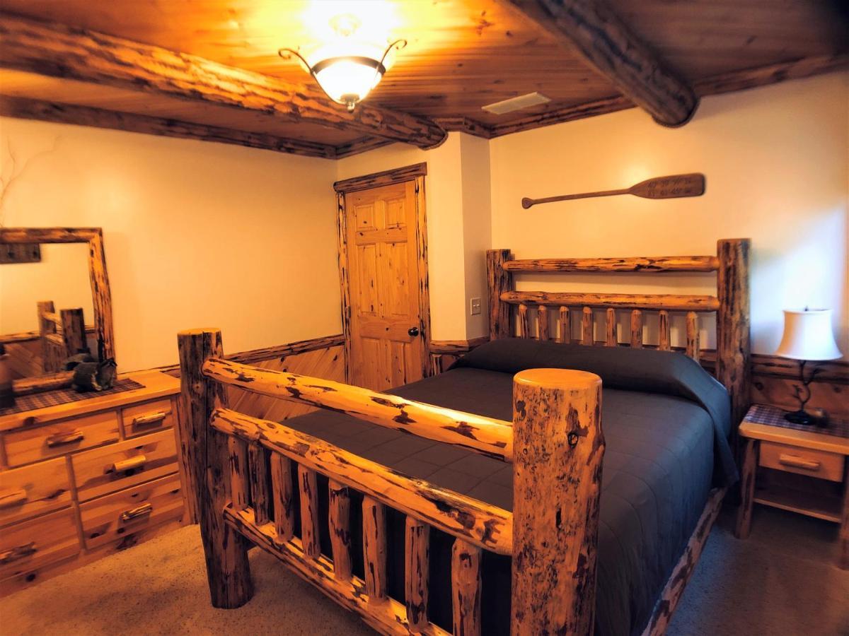 Sojourner'S Lodge & Log Cabin Suites Dundee Bagian luar foto
