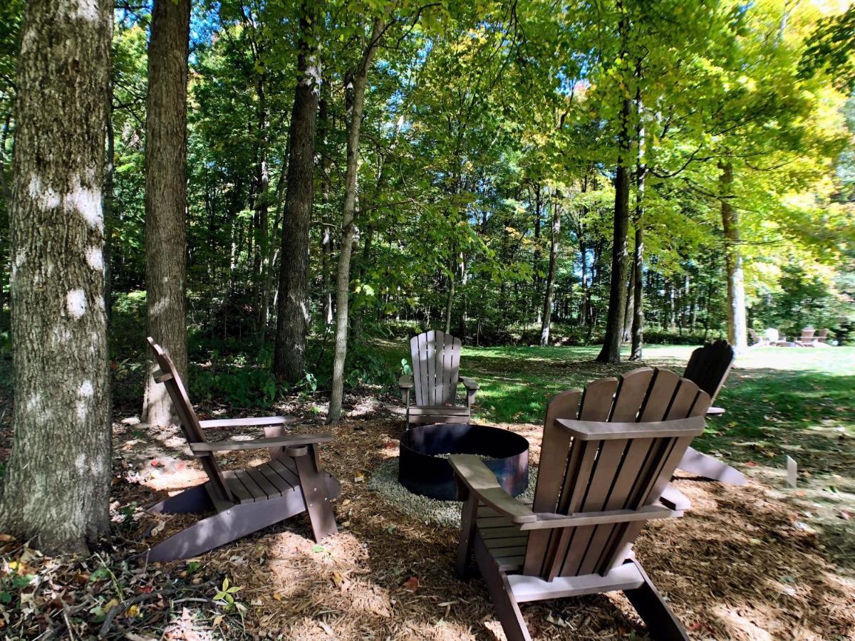 Sojourner'S Lodge & Log Cabin Suites Dundee Bagian luar foto