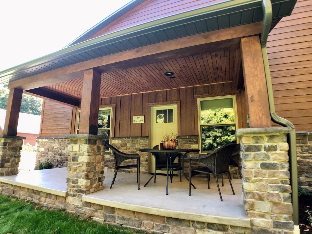 Sojourner'S Lodge & Log Cabin Suites Dundee Bagian luar foto