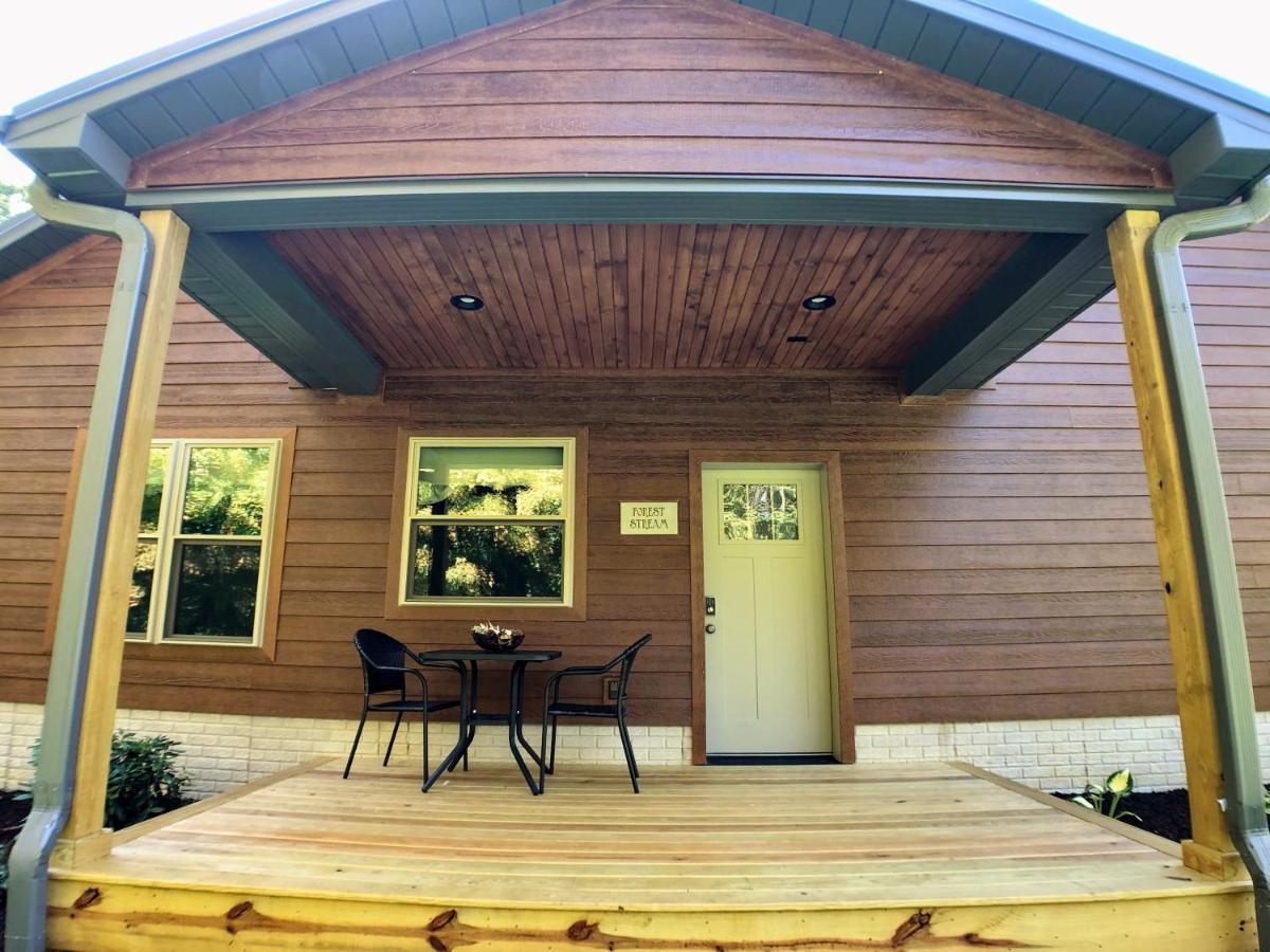 Sojourner'S Lodge & Log Cabin Suites Dundee Bagian luar foto