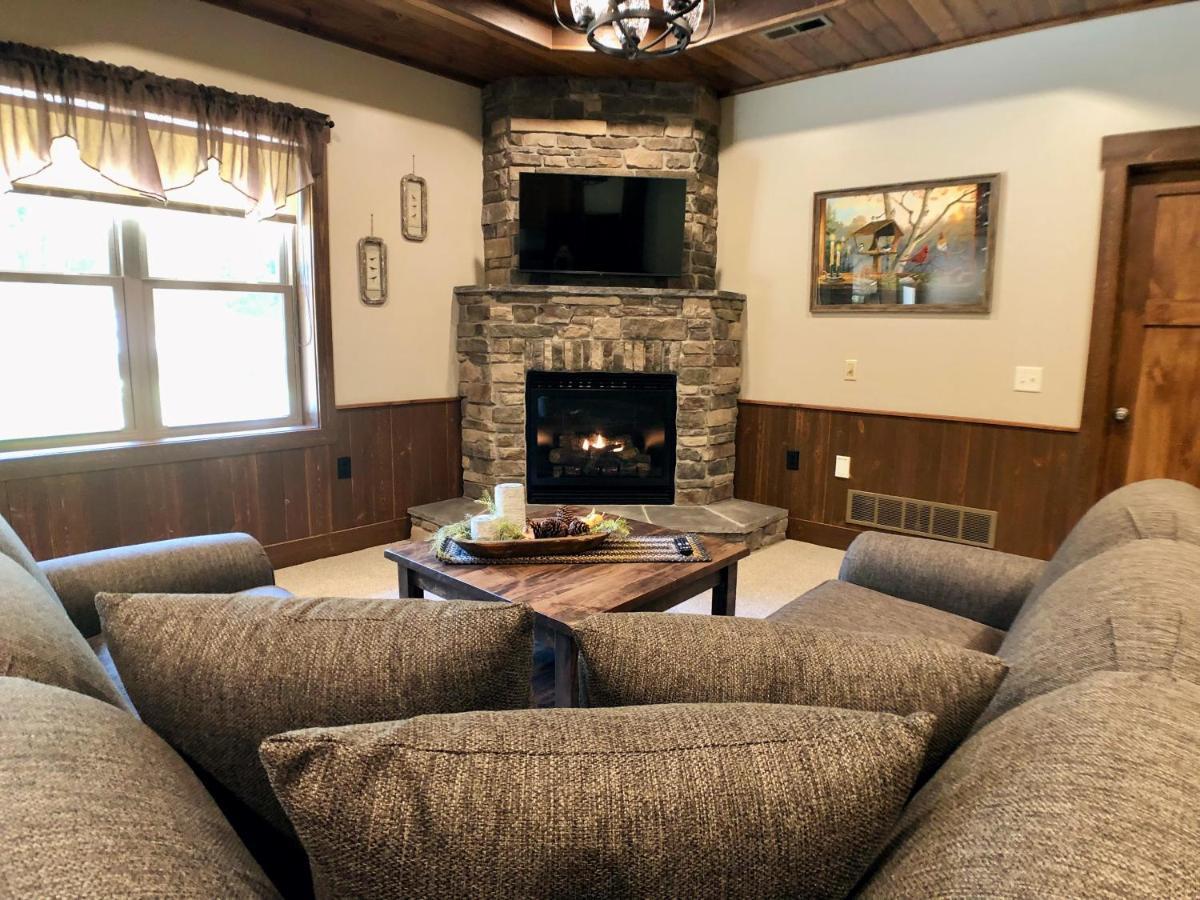 Sojourner'S Lodge & Log Cabin Suites Dundee Bagian luar foto