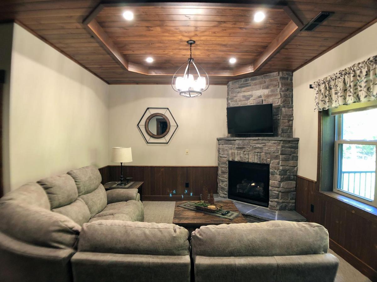Sojourner'S Lodge & Log Cabin Suites Dundee Bagian luar foto